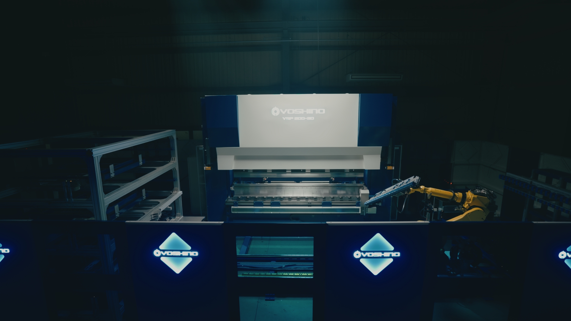 完全自動曲げシステム YSP200-30